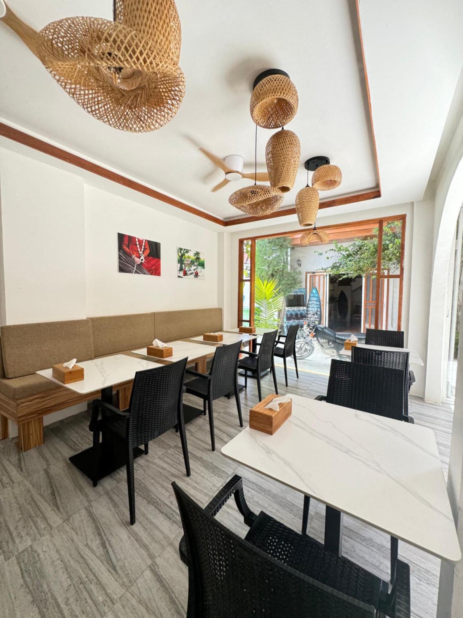 Hotel Pearlshine Retreat Maldives Gulhi Exterior foto
